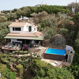 https://detached-villa-with-heated-pool-spectacular-views-and.in-sardinia.net